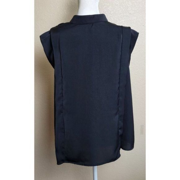 Who What Wear Black Flowy Mock Neck Peplum Blouse Size Medium - Picture 3 of 9